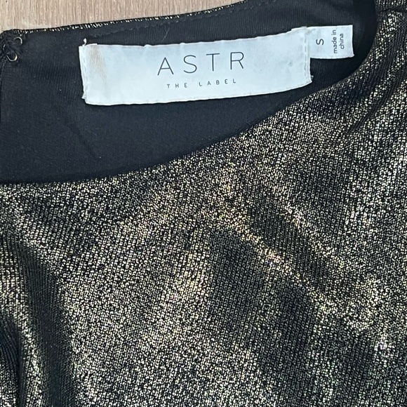 ASTR Gunmetal Gold Foil Ruched Mini Dress Women’s Small Like New - Picture 4 of 10